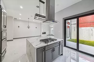 2323 Tuam St, Houston, TX 77004 - Photo 11