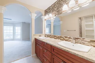 519 E Hillary Circle, Sugar Land, TX 77498 - Photo 21