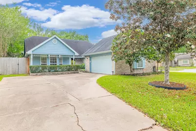 519 E Hillary Circle, Sugar Land, TX 77498 - Photo 1