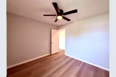 12071 Plumbrook Drive, Houston, TX 77099 - Photo 25