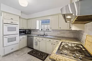 1910 Wagon Gap Trail, Houston, TX 77090 - Photo 5