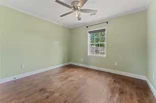 511 Jones Rd, Highlands, TX 77562 - Photo 11