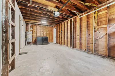 511 Jones Road, Highlands, TX 77562 - Photo 15