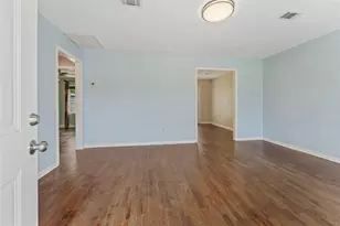 511 Jones Rd, Highlands, TX 77562 - Photo 7