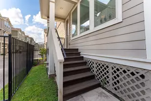 1512 Hatcher Spring Ln, Houston, TX 77008 - Photo 29