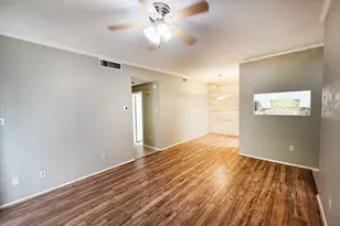 7950 N Stadium Dr, Houston, TX 77030 - Photo 3