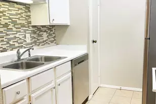 7950 N Stadium Dr, Houston, TX 77030 - Photo 7