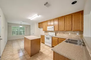 12810 Lakeshore Dr, Montgomery, TX 77356 - Photo 11
