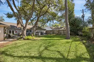 13915 Pinerock Ln, Houston, TX 77079 - Photo 23