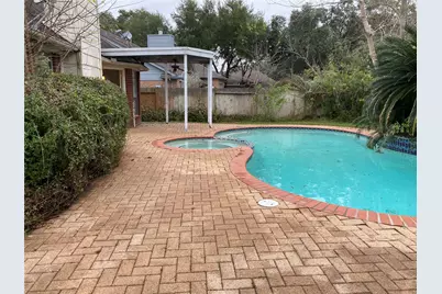 215 W New Meadows Drive, Sugar Land, TX 77479 - Photo 29