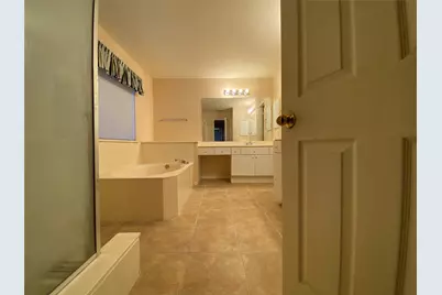 215 W New Meadows Drive, Sugar Land, TX 77479 - Photo 13