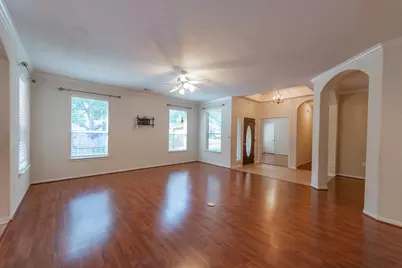 5331 Valley Bluff Lane, Katy, TX 77494 - Photo 9