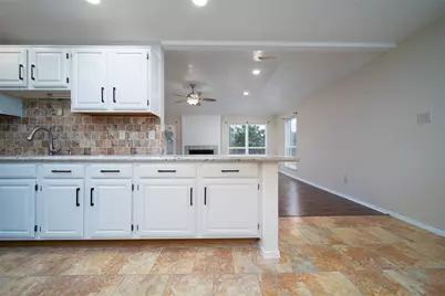 2411 Gunston Ct, Sugar Land, TX 77478 - Photo 5