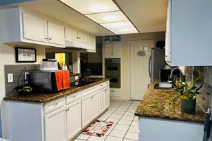 522 Wild Wind Ln, Houston, TX 77013 - Photo 11