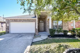 10618 Pine Meadows Blvd, Baytown, TX 77523 - Photo 1