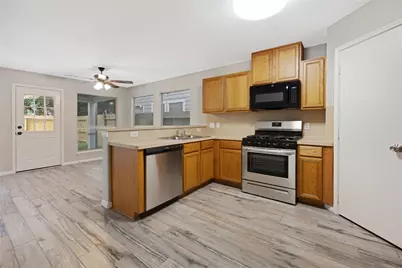 3010 Palace Oaks Drive, Houston, TX 77082 - Photo 5