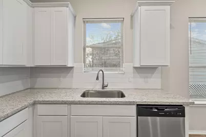 8687 Sassafras Street, Willis, TX 77318 - Photo 13