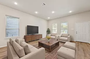 8687 Sassafras St, Willis, TX 77318 - Photo 7