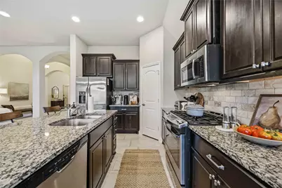 2909 Oakmist Ridge Lane, Pearland, TX 77584 - Photo 11