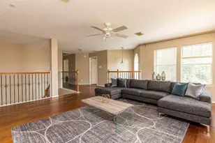 4815 Schiller Park Ln, Sugar Land, TX 77479 - Photo 9