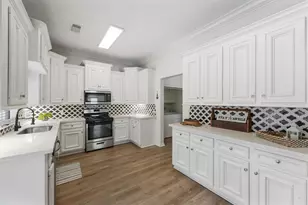 3024 Ave R 1/2, Galveston, TX 77550 - Photo 3