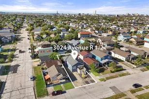 3024 Ave R 1/2, Galveston, TX 77550 - Photo 25