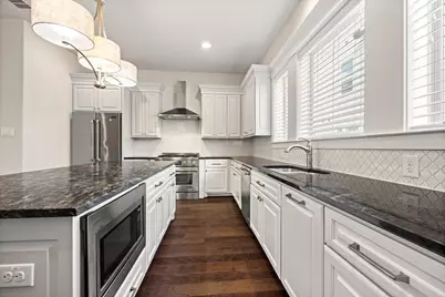 2656 Fountain Key Boulevard, Houston, TX 77008 - Photo 7