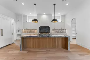 4046 Drummond St, Houston, TX 77025 - Photo 3