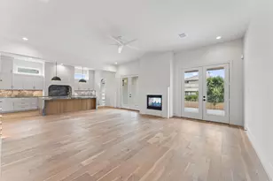 4046 Drummond St, Houston, TX 77025 - Photo 7