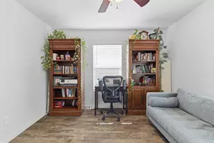 7717 Scanlock St, Houston, TX 77012 - Photo 13