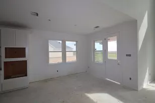 217 Dunovant Dr, Sealy, TX 77474 - Photo 7