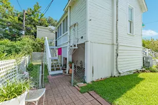 1512 38th St, Galveston, TX 77550 - Photo 15