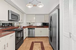 14 Greenway Plaza, Houston, TX 77046 - Photo 9