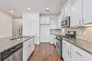 4511 Apple Point Ln, Rosharon, TX 77583 - Photo 11