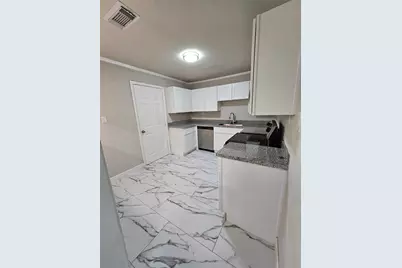 120 Antionette Lane, Crosby, TX 77532 - Photo 3