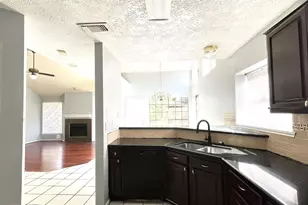 7927 Manzano Dr, Houston, TX 77083 - Photo 5