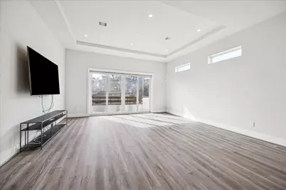 1412 Lawrence Street, Houston, TX 77008 - Photo 7