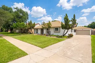 10519 Kirkwren Dr, Houston, TX 77089 - Photo 7