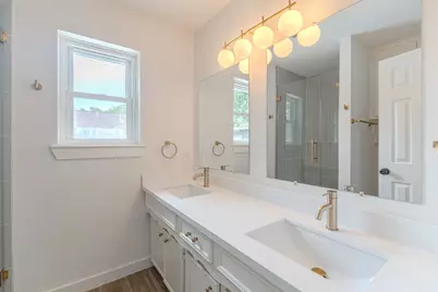 10519 Kirkwren Drive, Houston, TX 77089 - Photo 35
