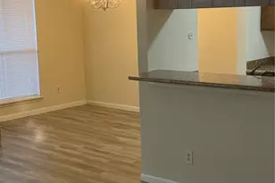 17401 Red Oak Dr, Houston, TX 77090 - Photo 3