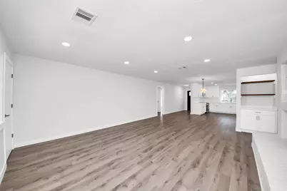 2726 Valley Forest Drive, Missouri City, TX 77489 - Photo 9