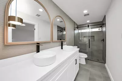 2726 Valley Forest Drive, Missouri City, TX 77489 - Photo 5