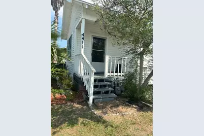 4413 Bernardo De Galvez, Galveston, TX 77550 - Photo 3