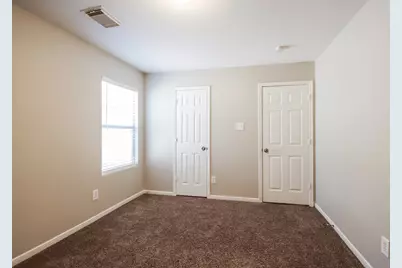10842 Maple Bough Lane, Houston, TX 77067 - Photo 19