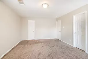 10842 Maple Bough Ln, Houston, TX 77067 - Photo 11