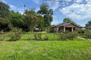 3215 Roland St, Houston, TX 77026 - Photo 1
