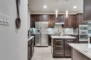 17615 Sauki Ln, Richmond, TX 77407 - Photo 9