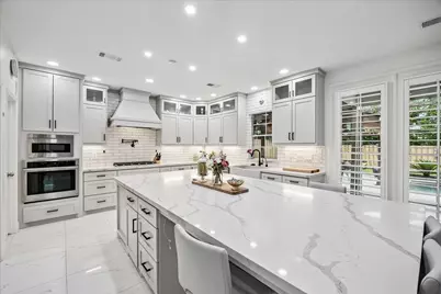 15 W Beckonvale Circle, The Woodlands, TX 77382 - Photo 11