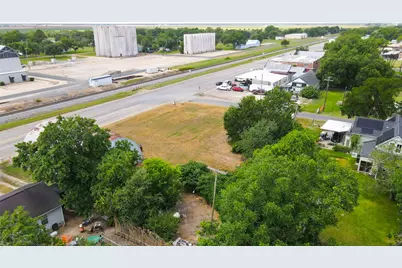 400 W North Street, Louise, TX 77455 - Photo 5