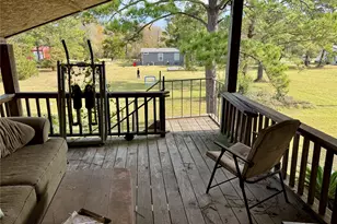 307 Deerwood Dr, Trinity, TX 75862 - Photo 17